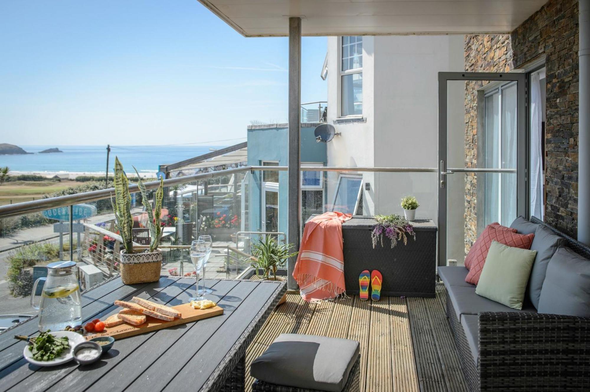 6 Azure, Newquay Holiday home